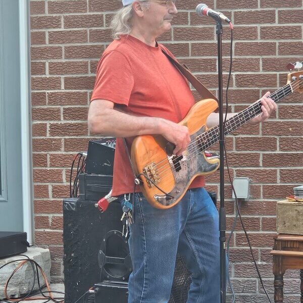 Lead Singer - Peter Guy